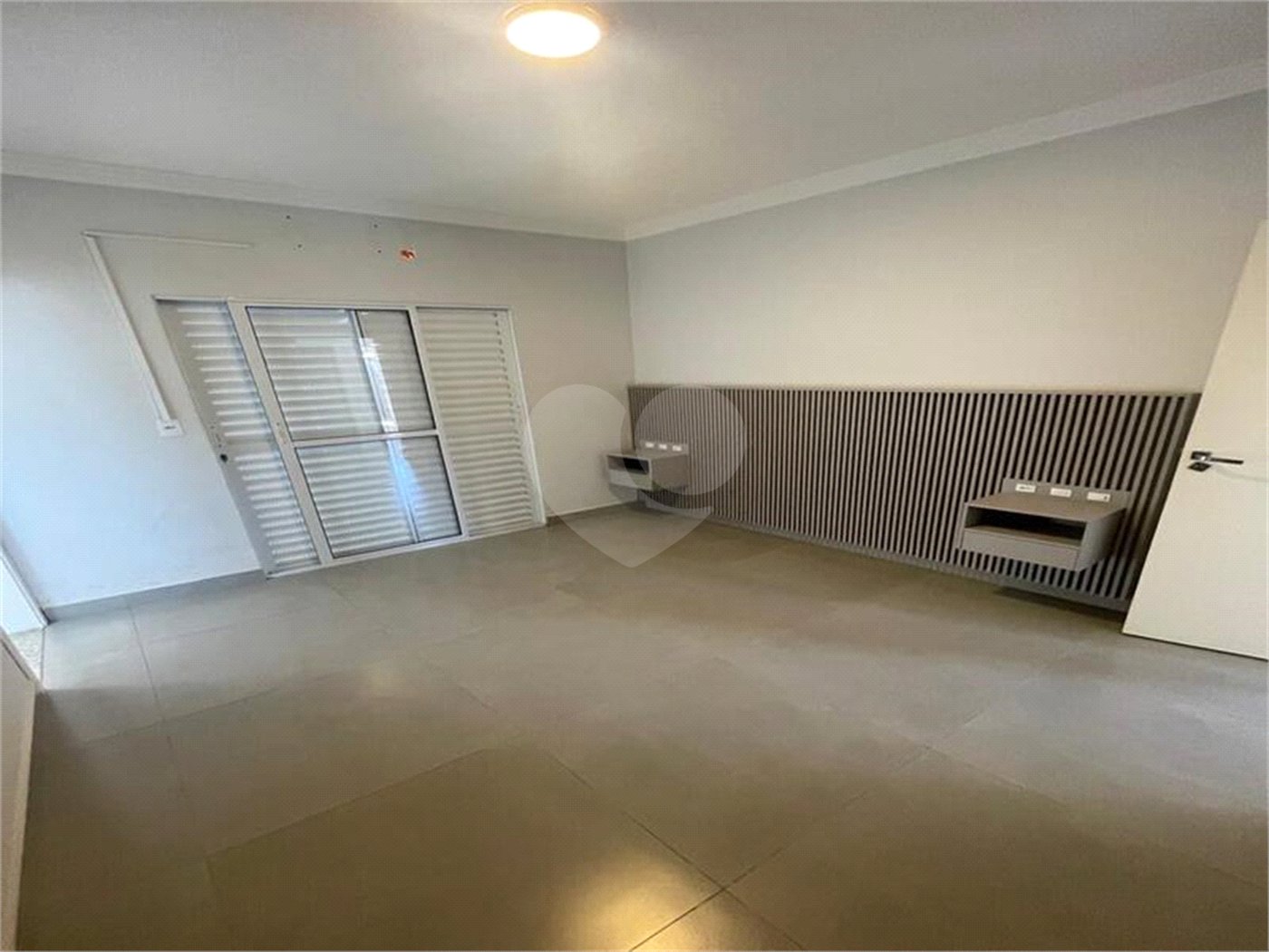 Casa à venda com 2 quartos, sendo 1 suíte,  em Jardim Residencial Veneza, Indaiatuba, SP