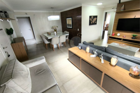 Apartamento à venda com 3 quartos, sendo 1 suíte, em Jardim Vazani, São Paulo, SP