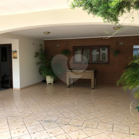 Casa à venda ou para alugar com 3 suítes em Parque Campolim, Sorocaba, SP