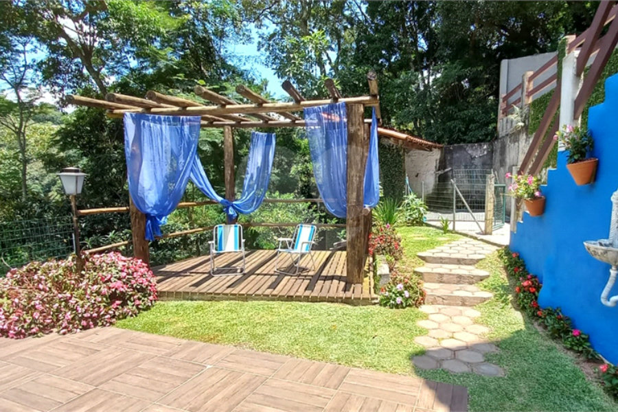 Casa à venda com 4 suítes no condomínio Alpes da Cantareira, Mairiporã - SP