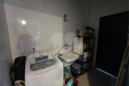 Casa à venda com 3 suítes no condomínio Portal do Bosque, Louveira - SP