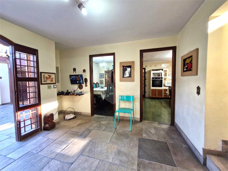 Casa à venda com 4 quartos, sendo 1 suíte, em Alto da Boa Vista, São Paulo, SP