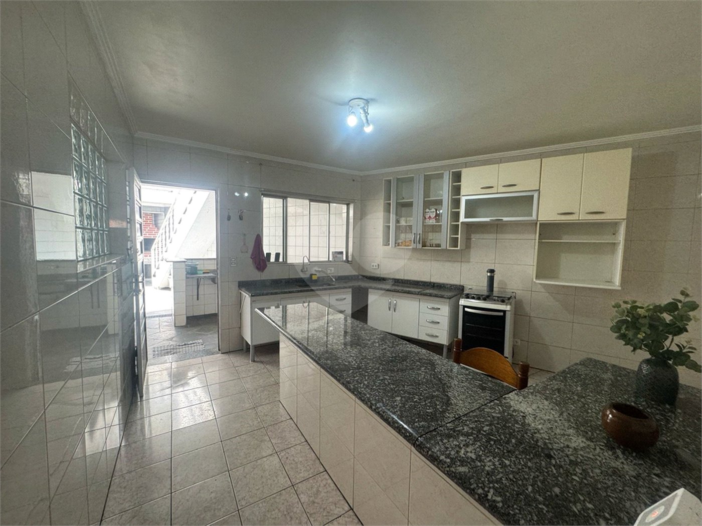 Casa à venda com 4 quartos, sendo 2 suítes, em Jardim Bela Vista, Guarulhos, SP