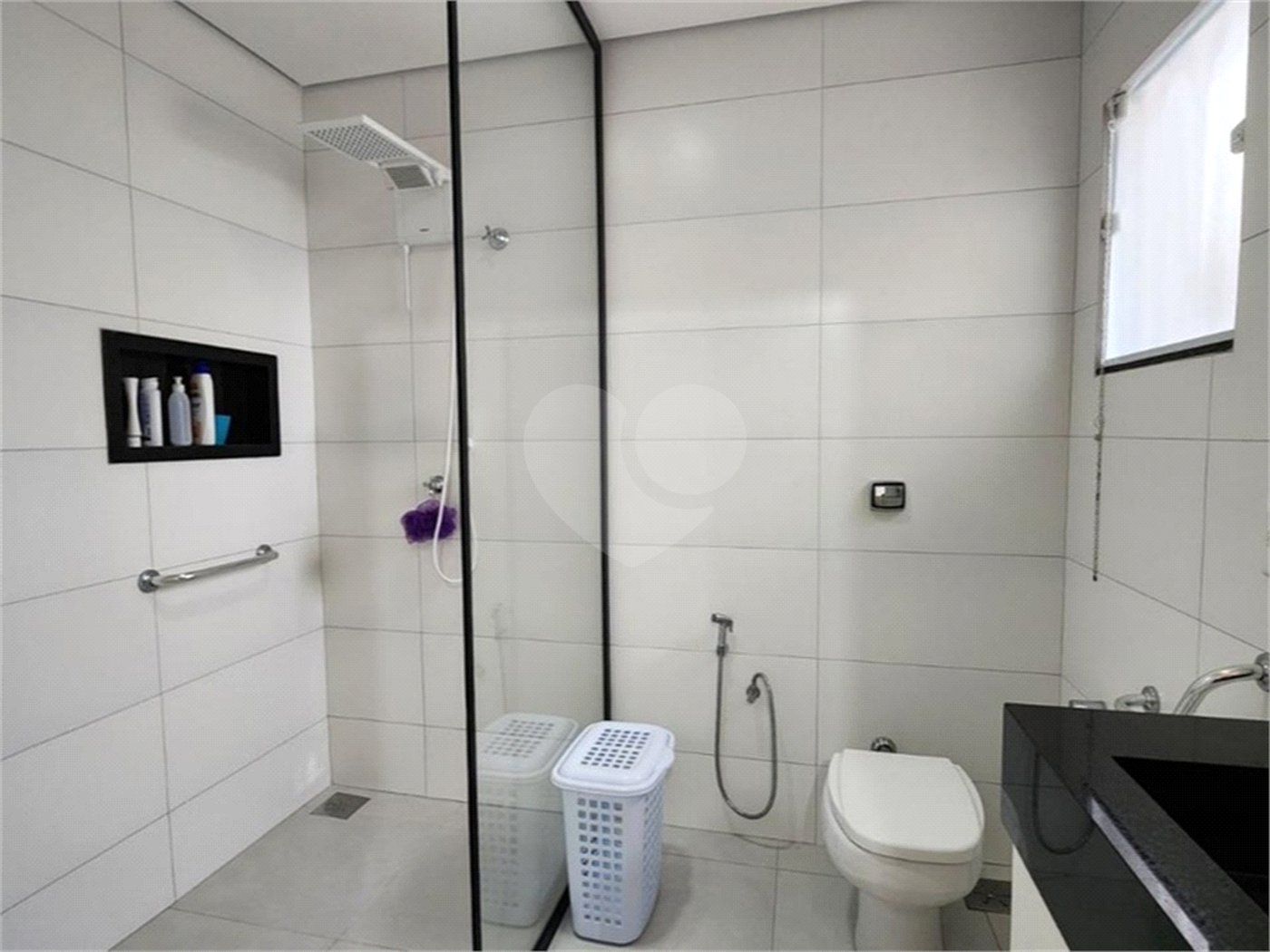 Casa à venda com 4 quartos, sendo 2 suítes, no condomínio Ibiti Royal Park, Sorocaba - SP