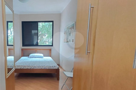 Apartamento à venda com 3 quartos, sendo 1 suíte, em Vila Romana, São Paulo, SP
