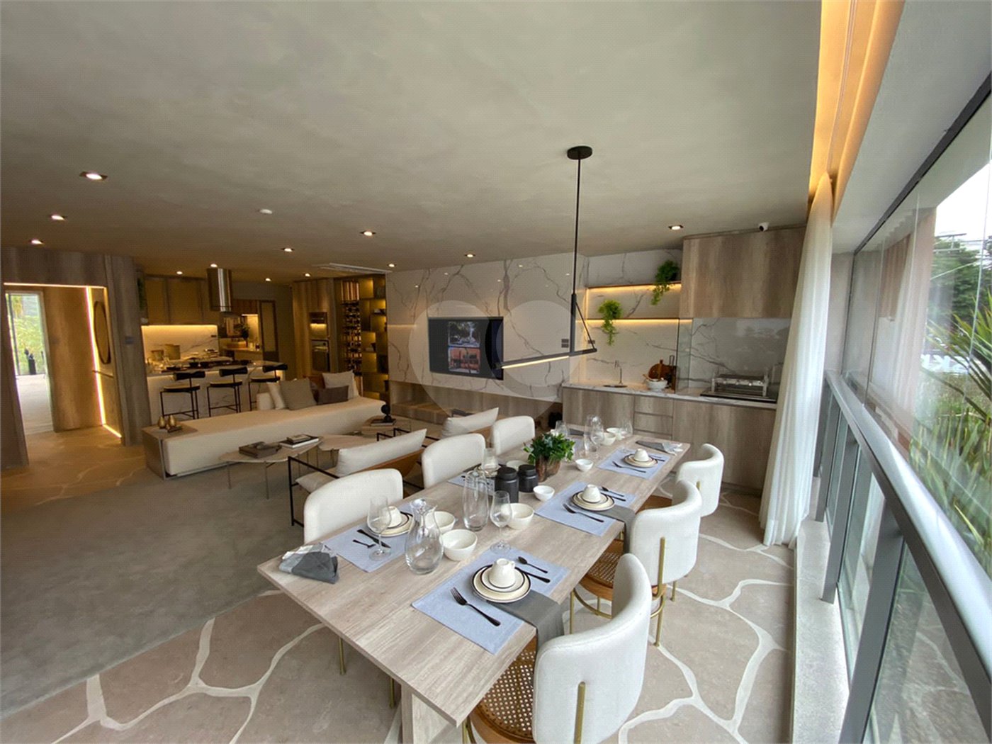 Apartamento à venda com 3 suítes em Campo Belo, São Paulo, SP