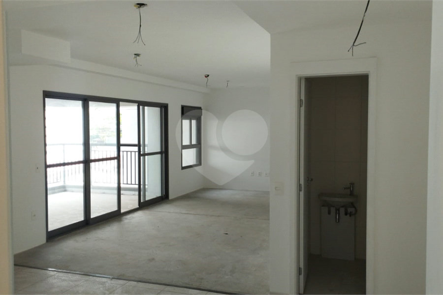 Apartamento à venda ou para alugar com 3 suítes em Mooca, São Paulo, SP