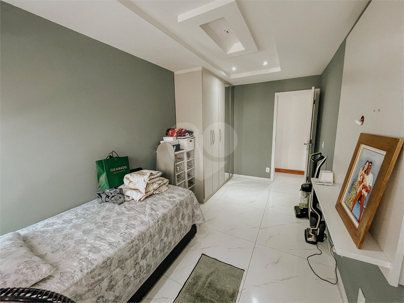 Apartamento à venda com 3 quartos, sendo 1 suíte, em Campo Grande, Rio de Janeiro, RJ