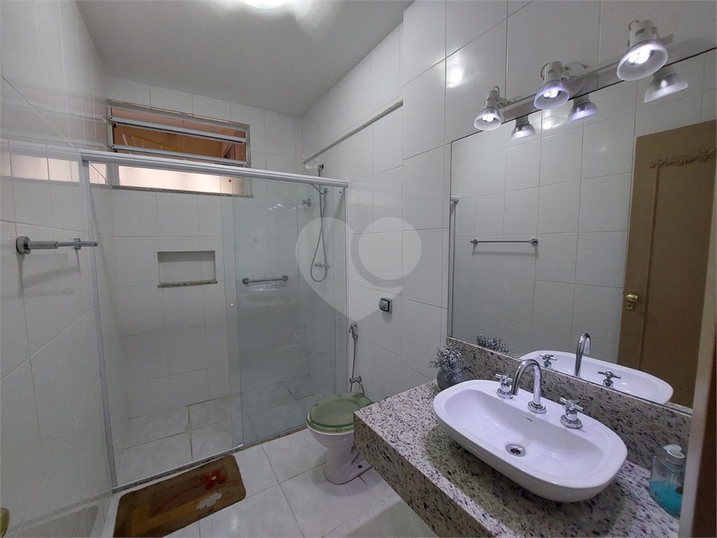 Apartamento à venda com 3 quartos, sendo 1 suíte, em Tijuca, Rio de Janeiro, RJ