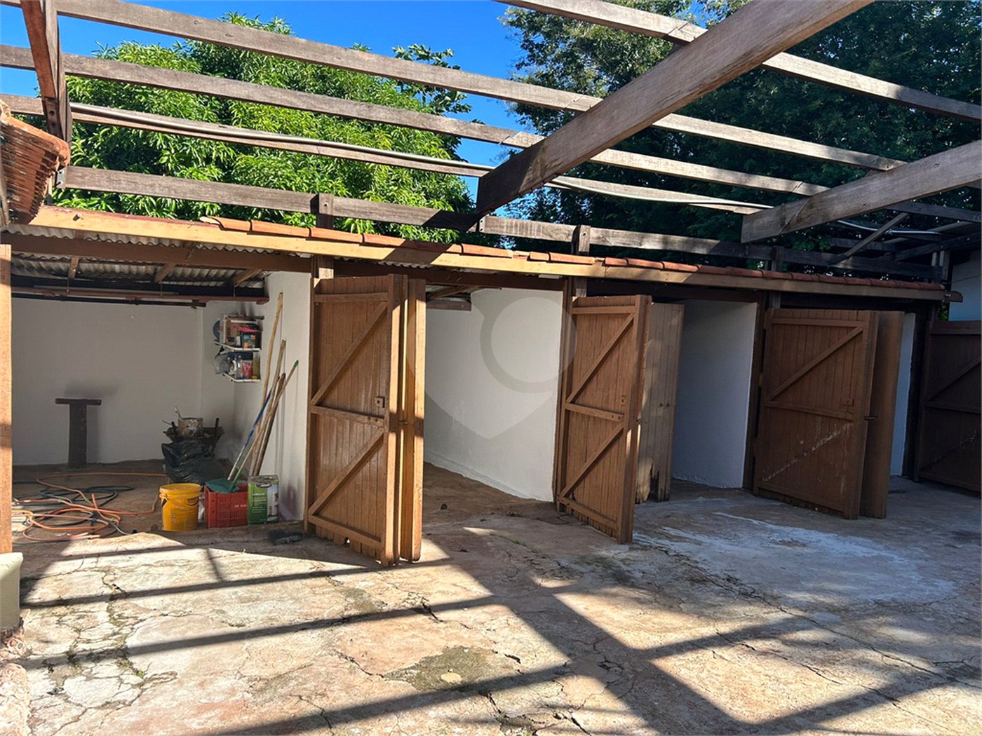 Casa para alugar com 6 quartos, sendo 3 suítes, no Centro, São Manuel, SP