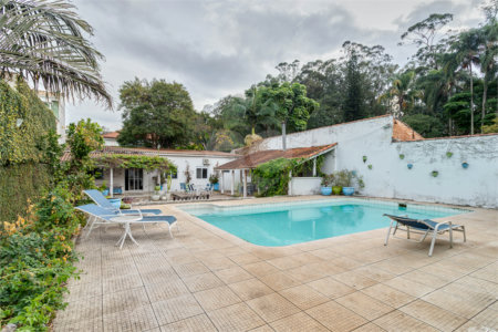 Casa à venda com 3 quartos, sendo 2 suítes,  em Alto da Boa Vista, São Paulo, SP