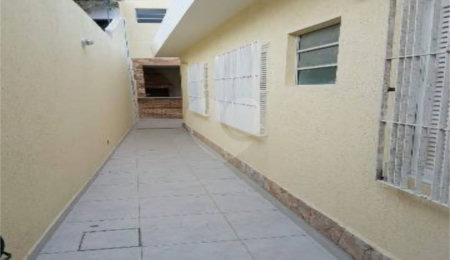 Casa à venda com 4 quartos, sendo 3 suítes,  em Vila Brasilina, São Paulo, SP