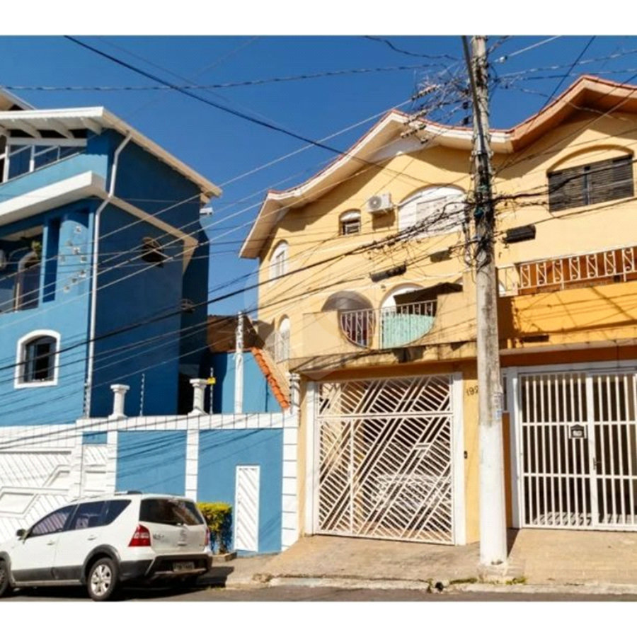 Sobrado à venda com 3 quartos, sendo 1 suíte, em Vila Gustavo, São Paulo, SP