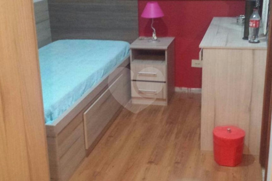 Sobrado à venda com 5 quartos, sendo 3 suítes, em Tremembé, São Paulo, SP