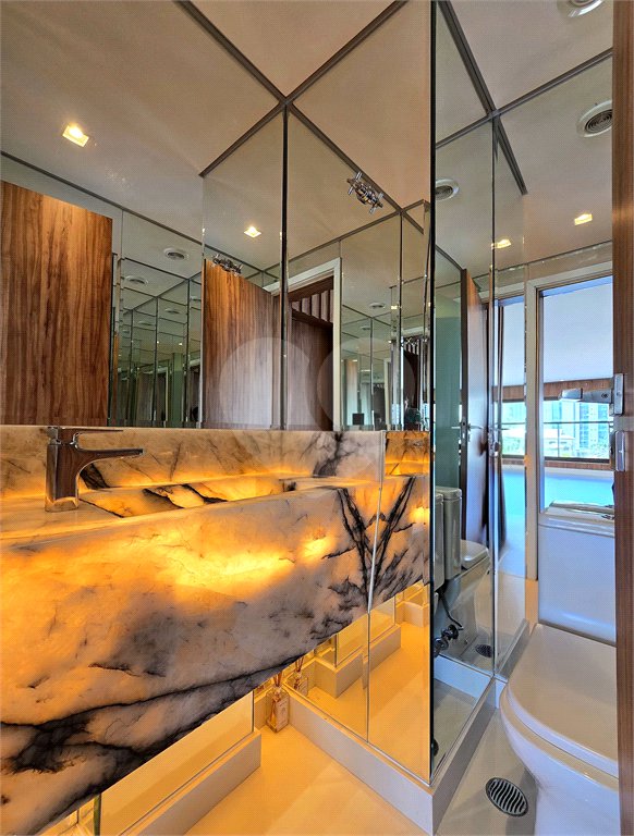 Apartamento 312 m² 4 Suítes 4 vagas 1 Por Andar em Higienópolis