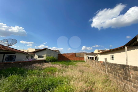 Terreno a venda no bairro Jardim Beatriz