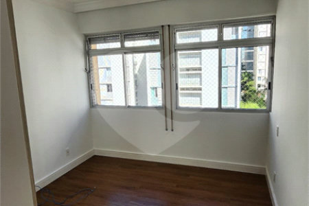 Apartamento no Condomínio Edifício Manaus em Ribeirão Preto para Venda