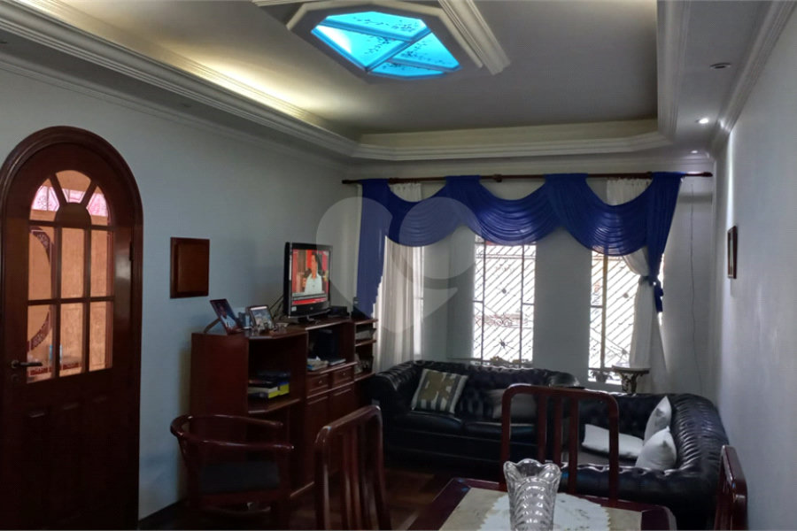 Sobrado à venda com 3 quartos em Tremembé, São Paulo, SP