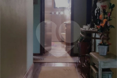 Sobrado à venda com 3 quartos, sendo 1 suíte, em Esplanada do Carmo, Jarinu, SP