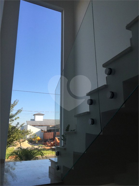 Casa à venda com 3 suítes no condomínio Lago da Serra, Araçoiaba da Serra - SP