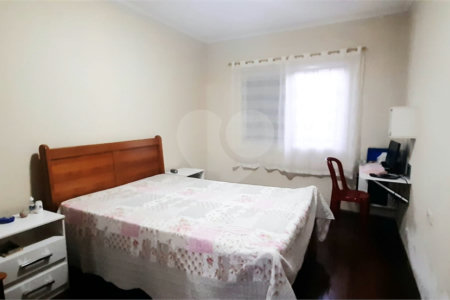 Casa à venda com 3 quartos, sendo 1 suíte, em Vila Nivi, São Paulo, SP