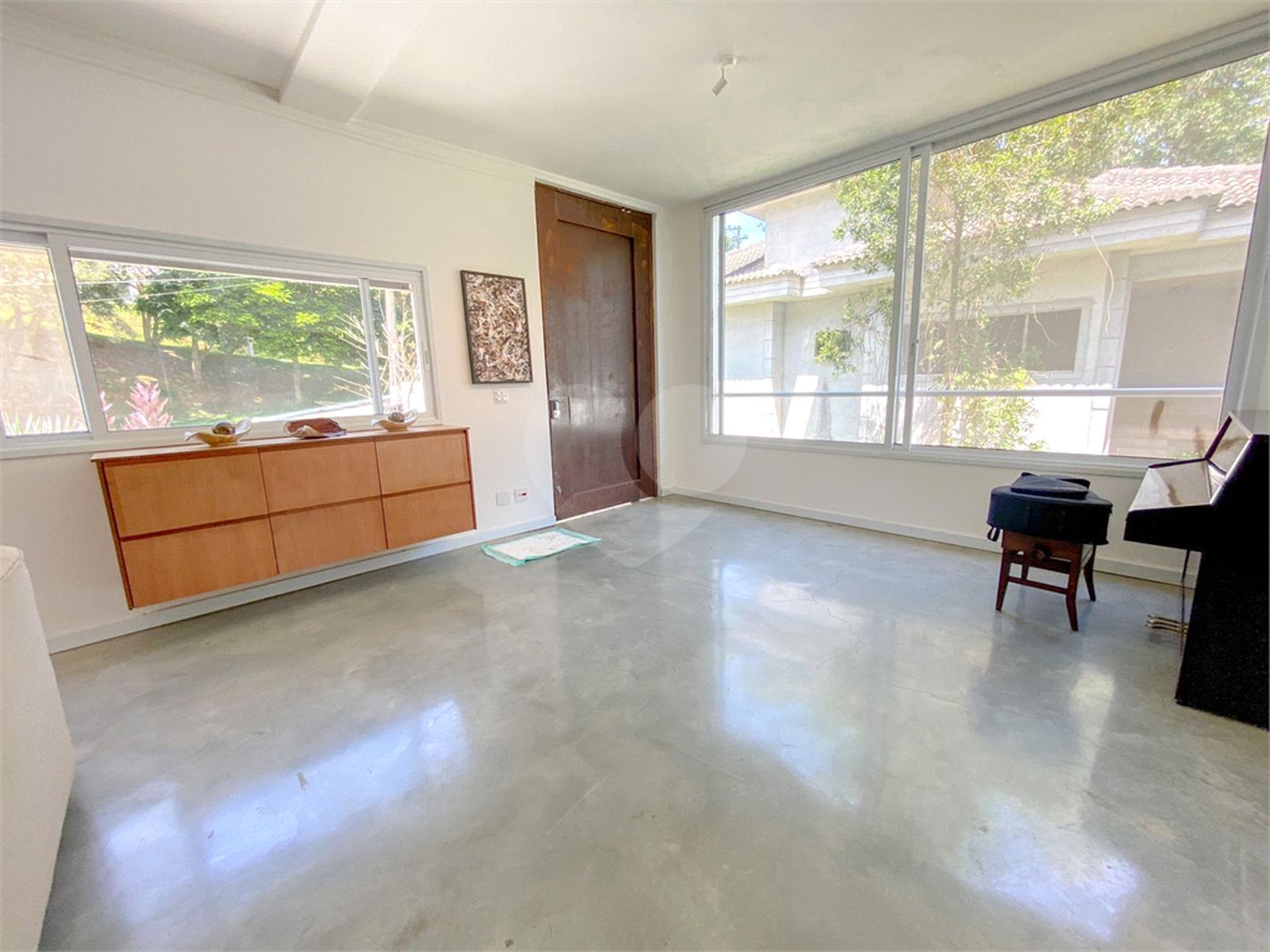 Casa à venda com 5 suítes no condomínio Suíça da Cantareira, Mairiporã - SP