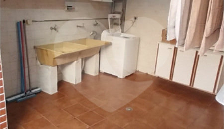 Casa à venda com 3 quartos, sendo 1 suíte,  em Vila Scarpelli, Santo André, SP