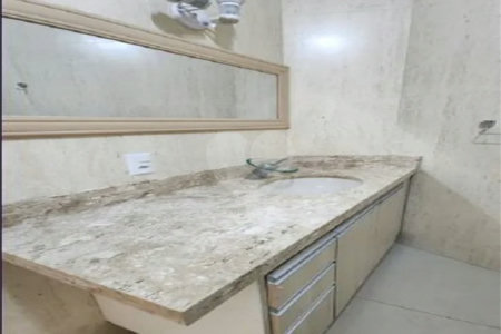 Apartamento à venda no bairro Barra Funda.