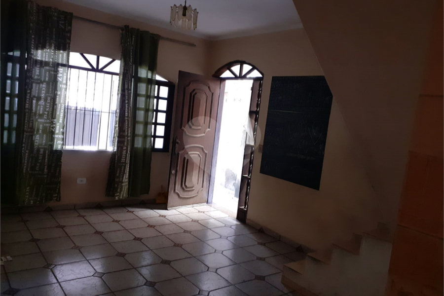 Sobrado à venda com 5 quartos, sendo 1 suíte, em Vila Amália (zona Norte), São Paulo, SP