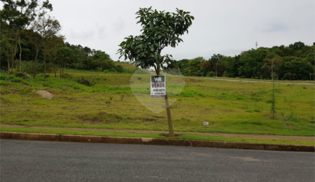 Terreno à venda em San Fernando Valley, Atibaia, SP