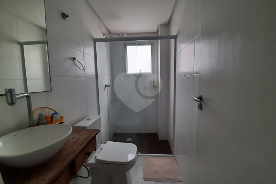 Apartamento à venda com 2 quartos, sendo 1 suíte,  no Centro, Mongaguá, SP