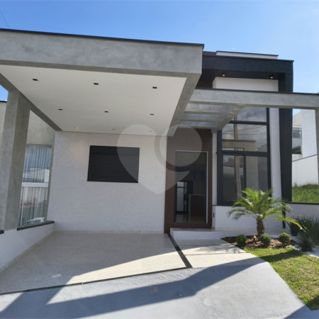 Casa à venda com 3 quartos, sendo 1 suíte,  no condomínio Horto Florestal Villagio, Sorocaba - SP