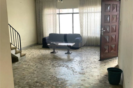 Sobrado à venda com 3 quartos em Vila Olímpia, São Paulo, SP