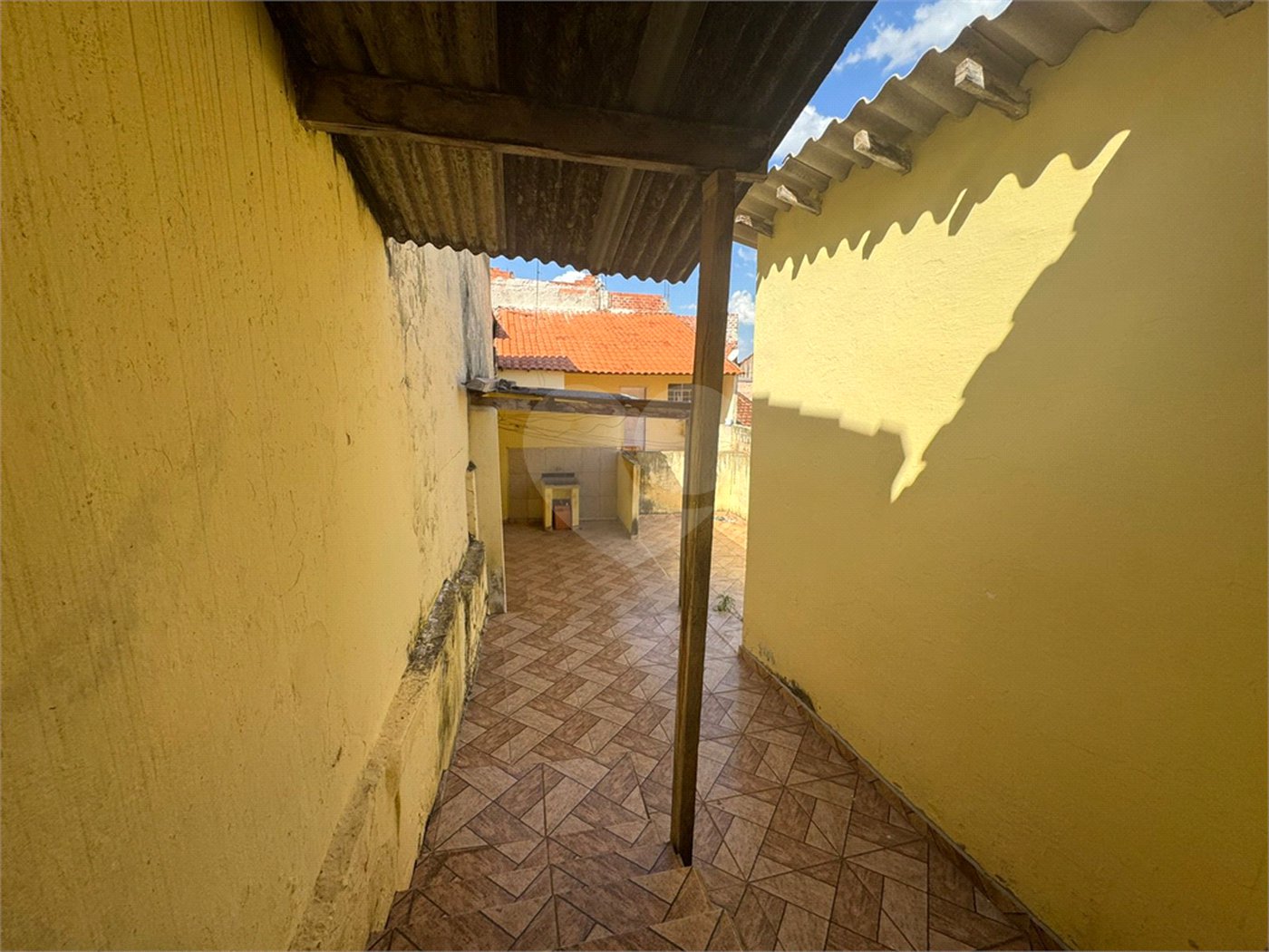 Casa à venda com 4 quartos, sendo 1 suíte, em Vila Maria, Itapetininga, SP