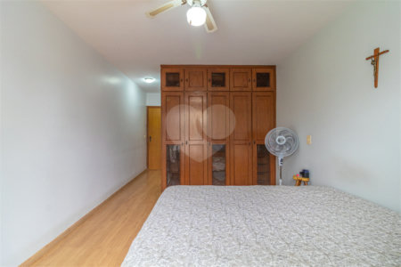 Sobrado à venda com 3 quartos, sendo 1 suíte,  em Vila Mascote, São Paulo, SP