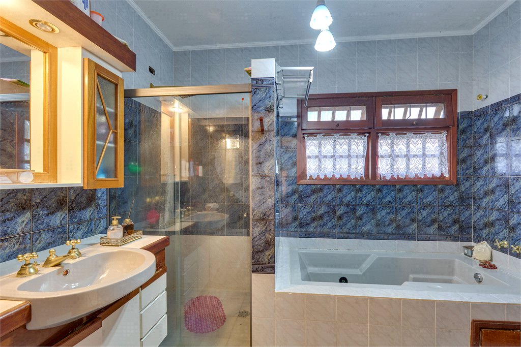 Casa Térrea à venda com 3 quartos, sendo 1 suíte, em Interlagos, São Paulo, SP