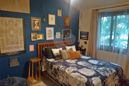 Casa à venda com 4 quartos, sendo 2 suítes,  em Morumbi, São Paulo, SP