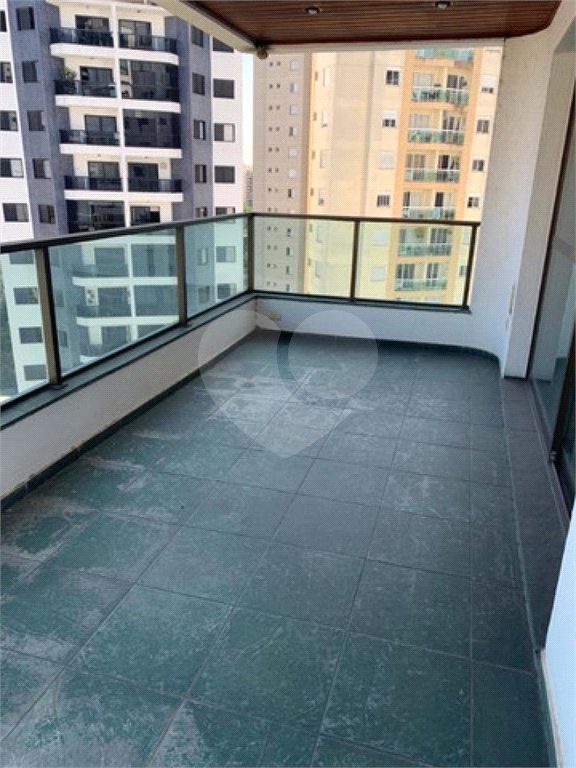 Apartamento à venda com 3 suítes em Vila Suzana, São Paulo, SP