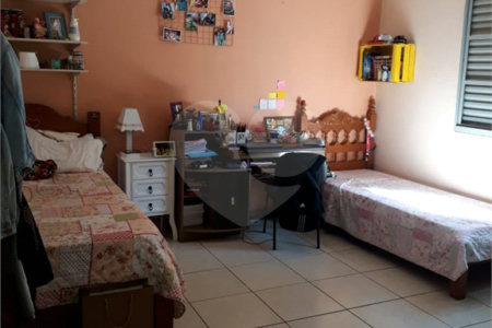 Chácara à venda com 4 quartos, sendo 1 suíte,  em Chácaras Polozzi, Louveira, SP
