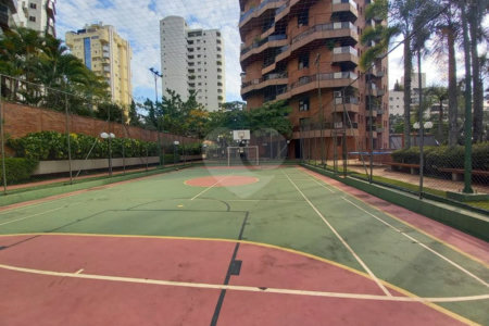 Duplex à venda com 6 quartos, sendo 4 suítes,  em Vila Andrade, São Paulo, SP