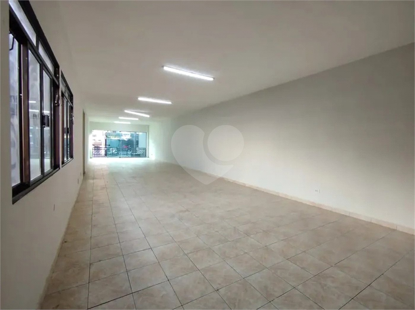 Prédio à venda em Imirim, São Paulo, SP