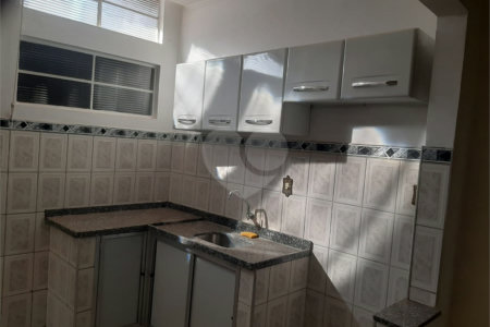 Casa térrea a venda na região central de São Carlos