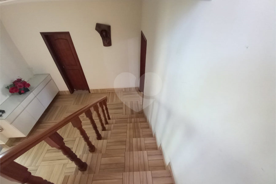 Sobrado à venda com 4 quartos, sendo 2 suítes, em Tremembé, São Paulo, SP