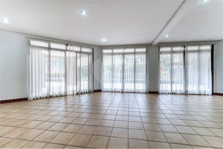 Apartamento à venda com 3 quartos, sendo 1 suíte, em Vila Hamburguesa, São Paulo, SP