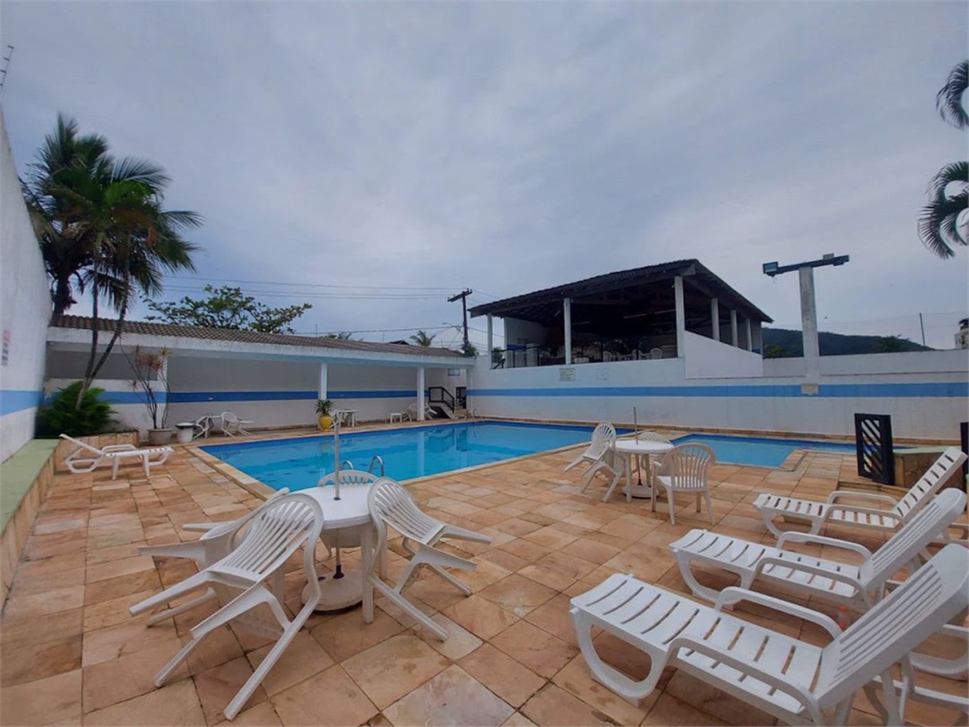 Apartamento à venda, 96 m² por R$ 300.000,00 - Jardim Enseada - Guarujá/SP