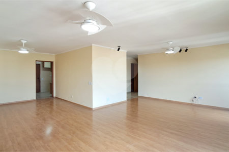 Apartamento à venda com 3 quartos, sendo 1 suíte,  em Alto da Boa Vista, São Paulo, SP