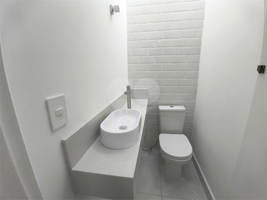 Casa à venda com 3 suítes no condomínio Campos do Conde I e II, Sorocaba - SP
