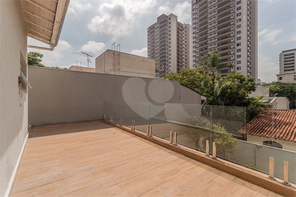 Casa à venda com 4 suítes em Jardim Prudência, São Paulo, SP