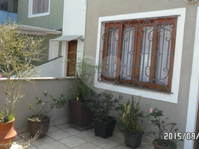 Sobrado à venda com 3 quartos, sendo 2 suítes,  em Vila Aurora (zona Norte), São Paulo, SP