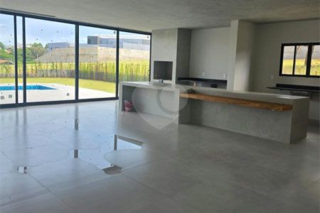 Casa à venda com 3 suítes no condomínio Village Ipanema 2, Araçoiaba da Serra - SP
